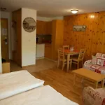 ホテル Les Bains D'ovronnaz