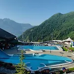 ホテル Les Bains D'ovronnaz オヴロナ