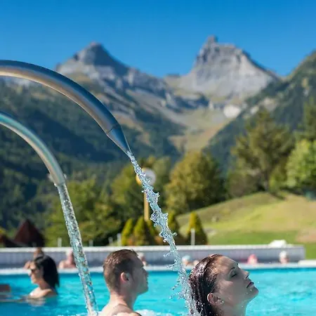 ホテル Les Bains D'ovronnaz オヴロナ